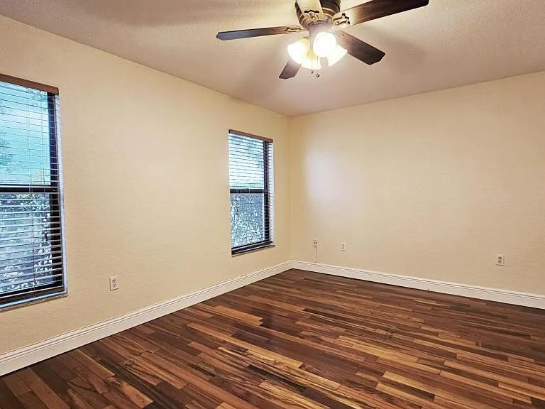7813 Sugar Bend Dr — Photo 9
