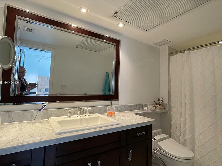 5701 Collins Ave #1714 — Photo 10