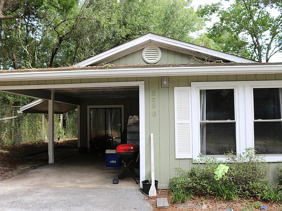 2nd image of 858 Fairview Dr