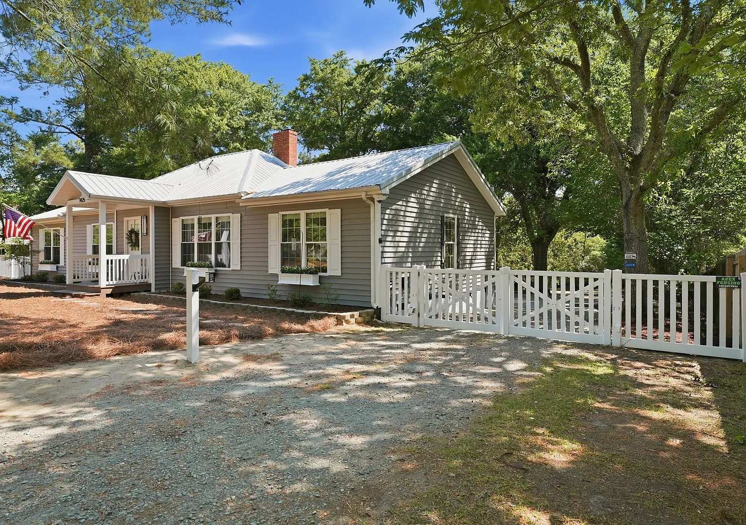 Spacious Ranch on Over an Acre Near Downtown Southern Pines — Photo 3