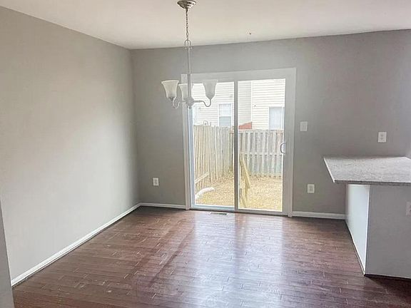 5th image of 6704 Pauline Ct
