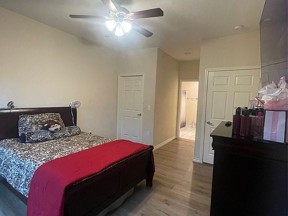 4th image of 5335 Bettes Ln