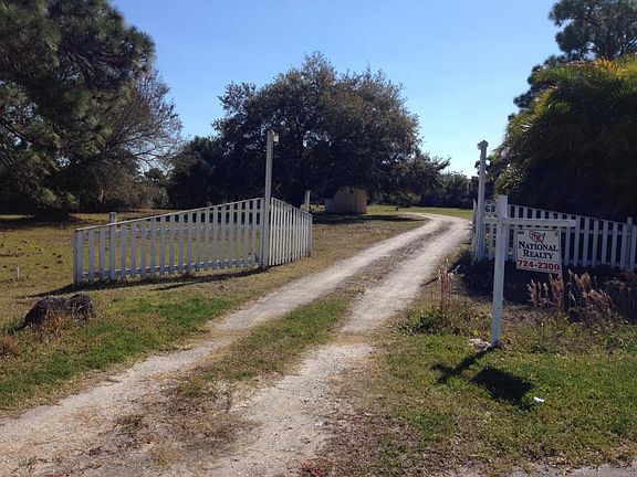 2nd image of 6845 Whispering Pines Ln