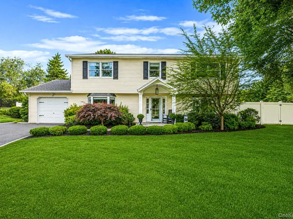 64 Plymouth Avenue, Mount Sinai, NY 11766
