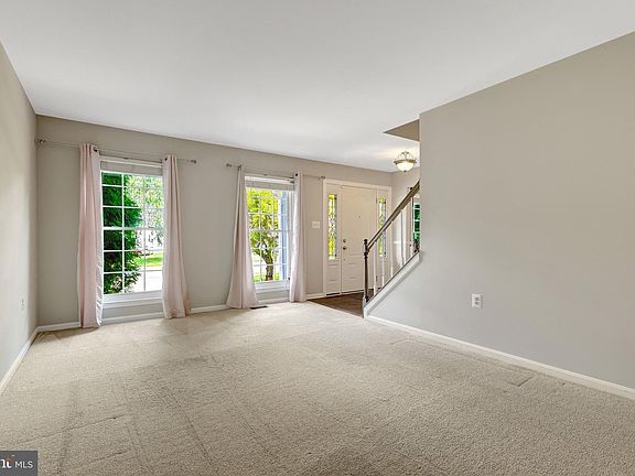 5th image of 3 Whaley Ct