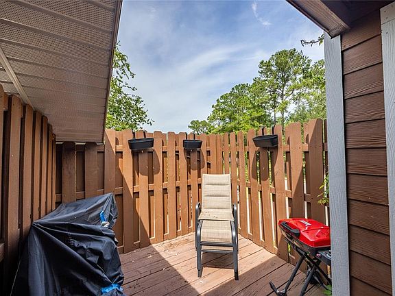 4th image of 3934 SW 26TH DRIVE #5