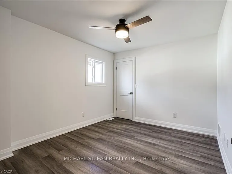395 Paling Ave — Photo 9