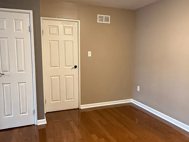 9889 Garvey Dr — Photo 14