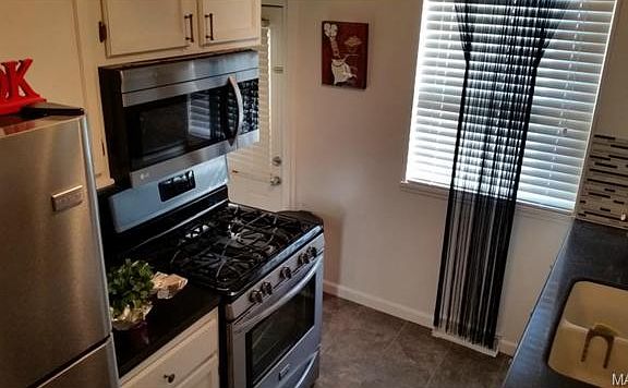 5th image of 3861 Germania St