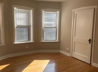 4033 W Melrose St, Chicago, IL 60641