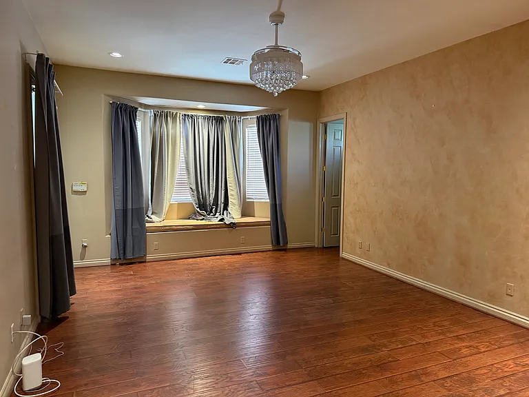 8120 Sapphire Bay Cir — Photo 20