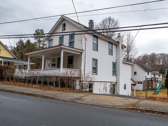 5th image of 427 Delaware Ave #1