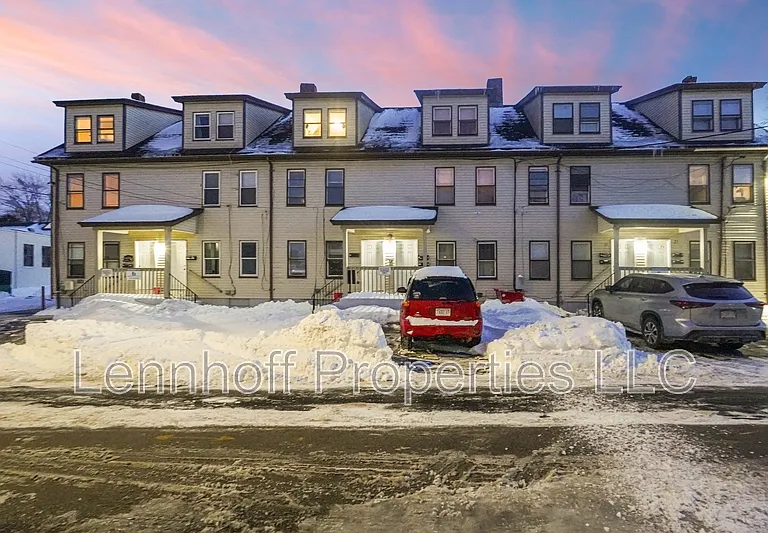 23 Hilton St #1 — Photo 7