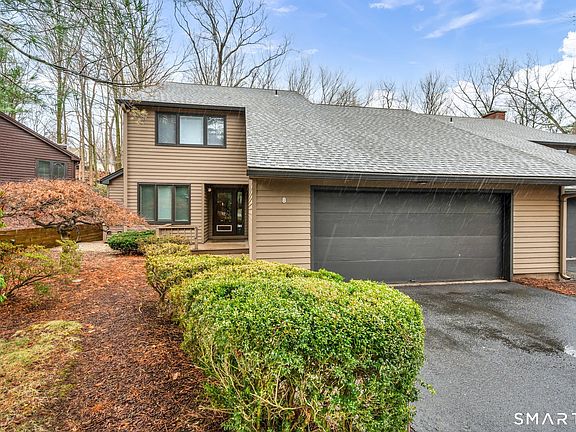 2nd image of 8 Ironwood Road