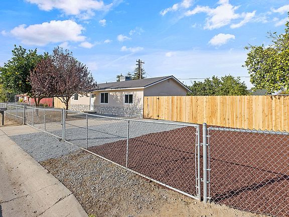3rd image of 1502 W Sunnyview Avenue