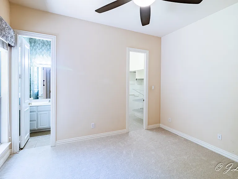 1053 Sir Lancelot Cir — Photo 22