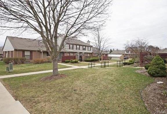 3rd image of 38840 Country Cir #1
