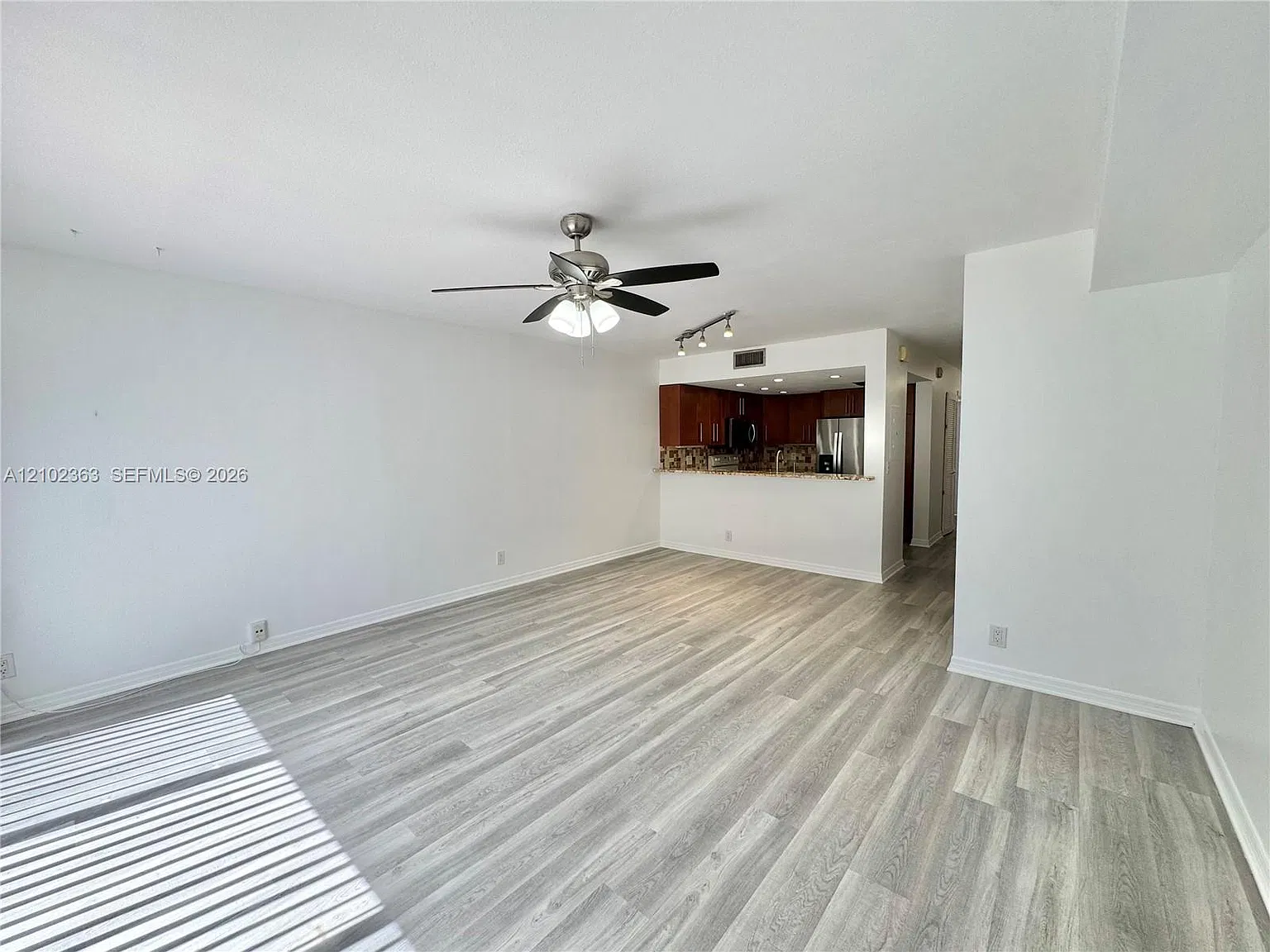 Glen Eden At Davie — Photo 4
