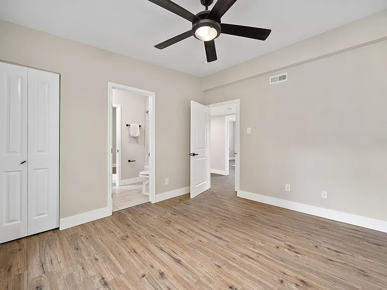 1629 Forest Ave — Photo 16