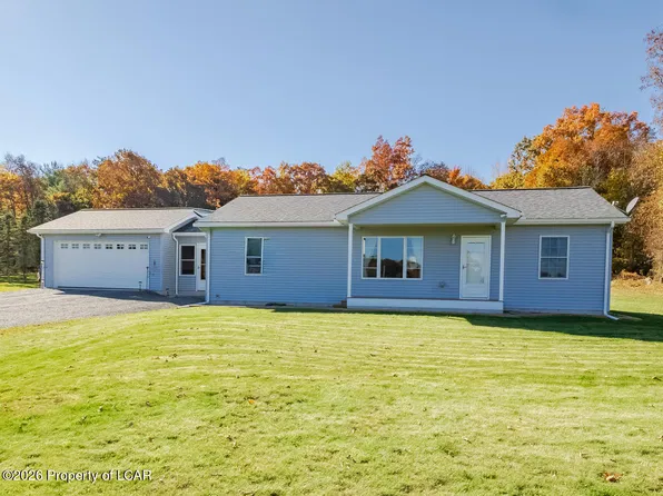 97 Callender Rd, Hunlock Creek, PA 18621