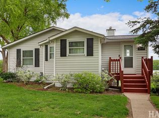 22719 W Silver Lake Ave, Antioch, IL 60002