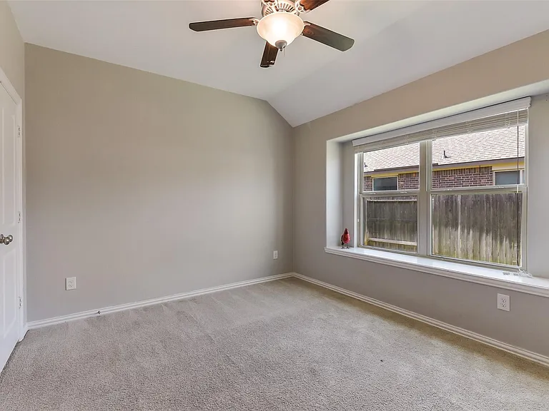 17515 Cypress Hilltop Way — Photo 32