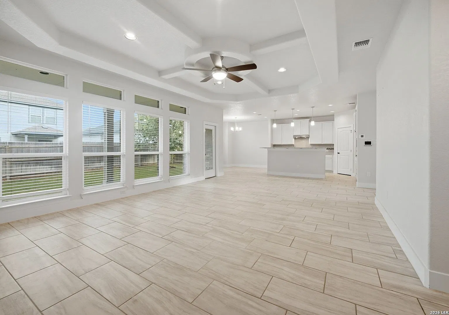 Stunning 4bed/3bath House For Lease! Available Now! — Photo 1