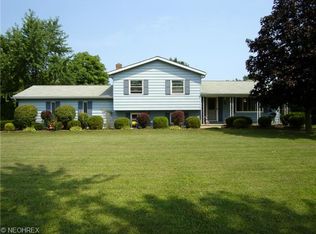 35570 Neff Rd, Grafton, OH 44044