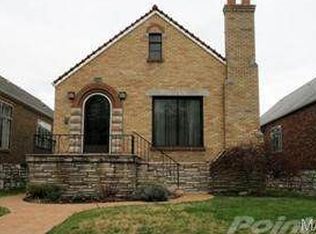 5712 Pernod Ave, Saint Louis, MO