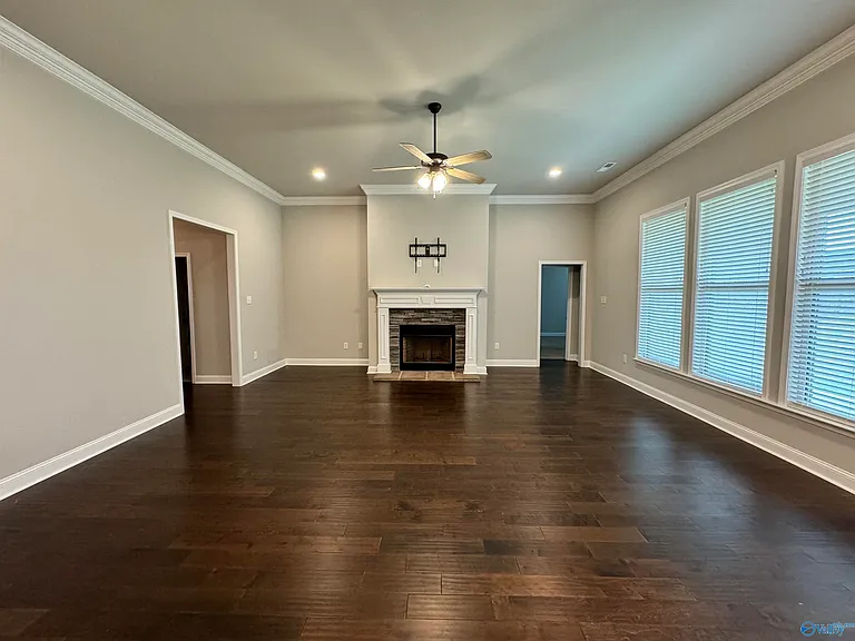 109 Kambry Grove Dr — Photo 11