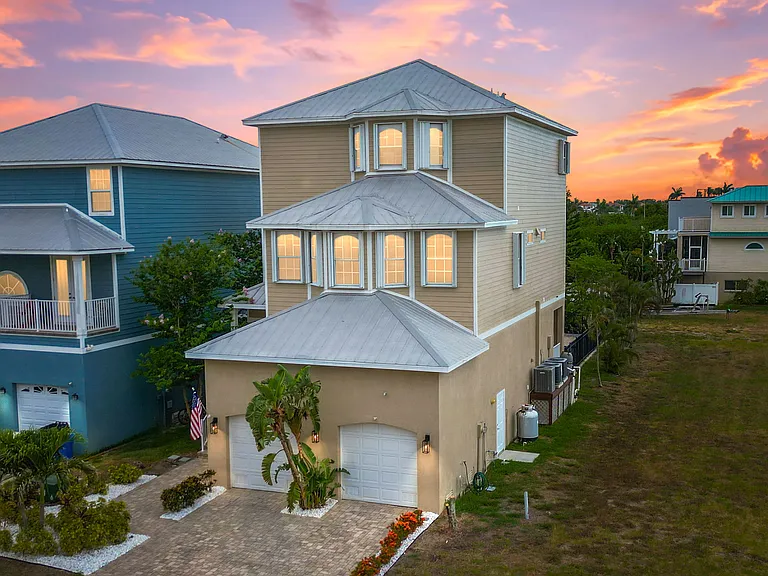 1340 Apollo Beach Blvd S — Photo 7