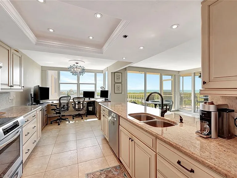 5550 Heron Point Dr #703 — Photo 8