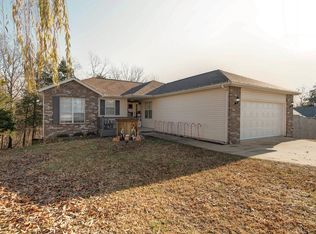 305 Meadow Rdg N, Branson, MO 65616