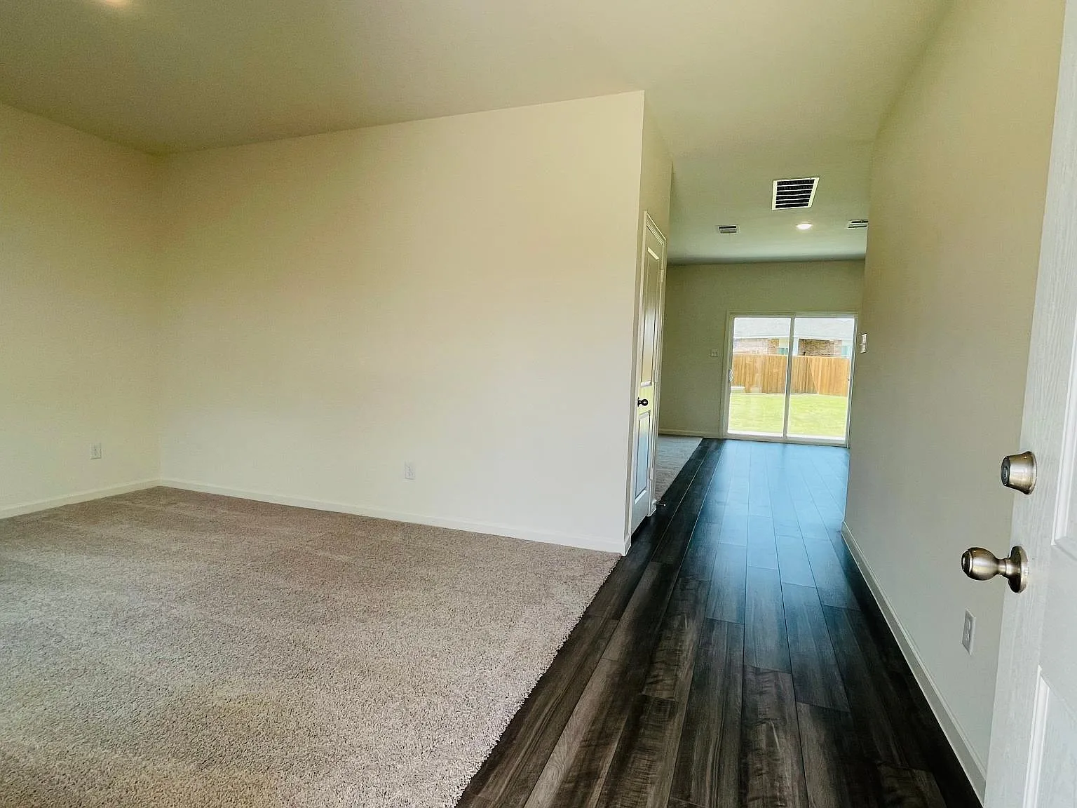 26 Glen Crossings Rd — Photo 3
