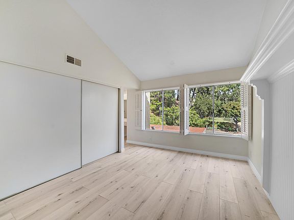 5th image of 5616 E Vista Del Valle