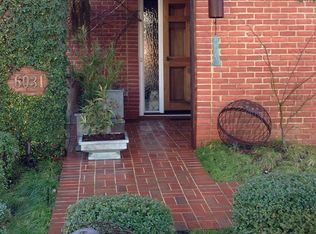 6031 Sharon Rd, Charlotte, NC 28210