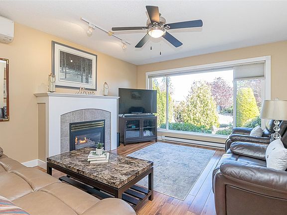 3rd image of 331 Rheumer Cres