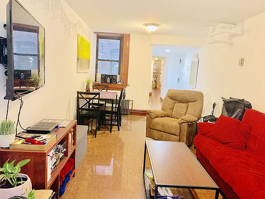 Rented by Citi Habitats | media 21