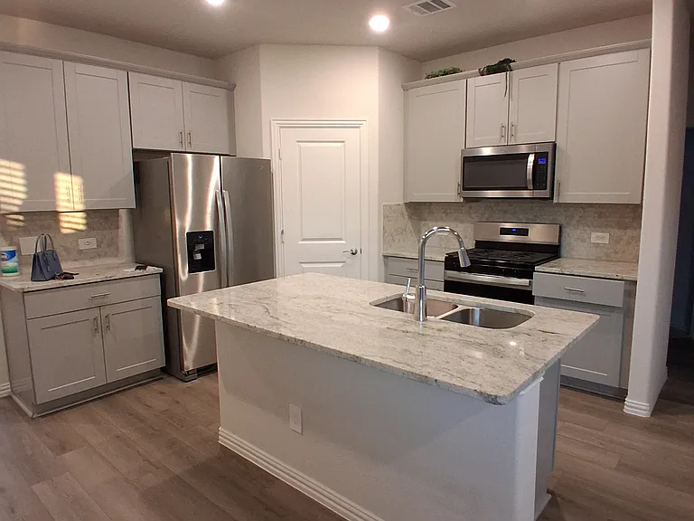 4000 Marble Falls Dr — Photo 11