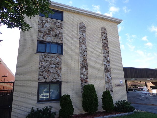 1st image of 6115 S Archer Ave Unit 1