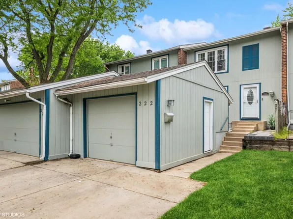 222 Clearbrook Ln Unit 222, Bloomingdale, IL 60108