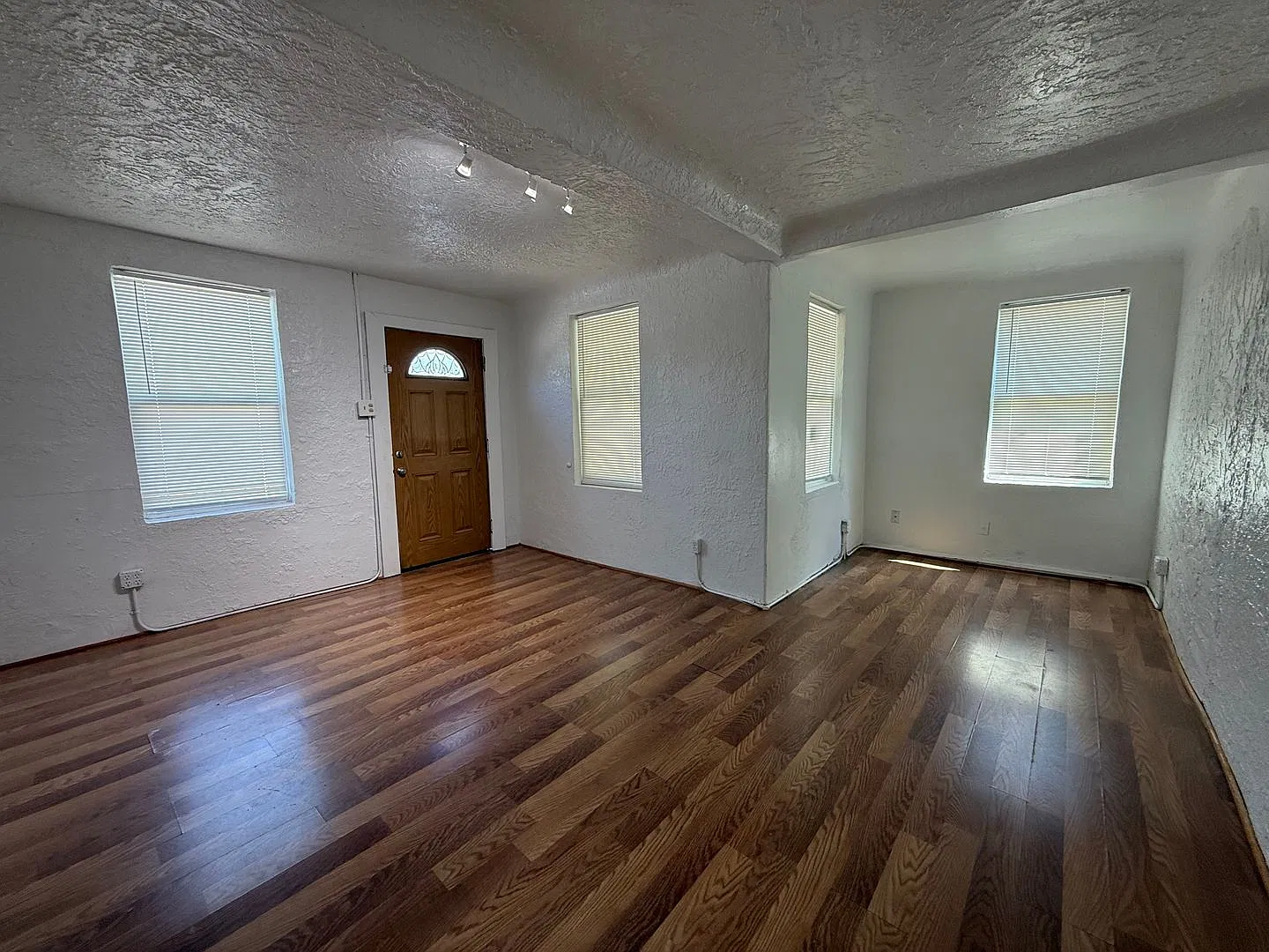 Charming 3-Bedroom Home Near Downtown San Antonio | Hardwood Floors + Updated Bathrooms! — Photo 2