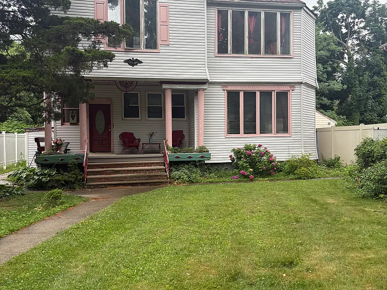 159 Tysen St #201 — Photo 2
