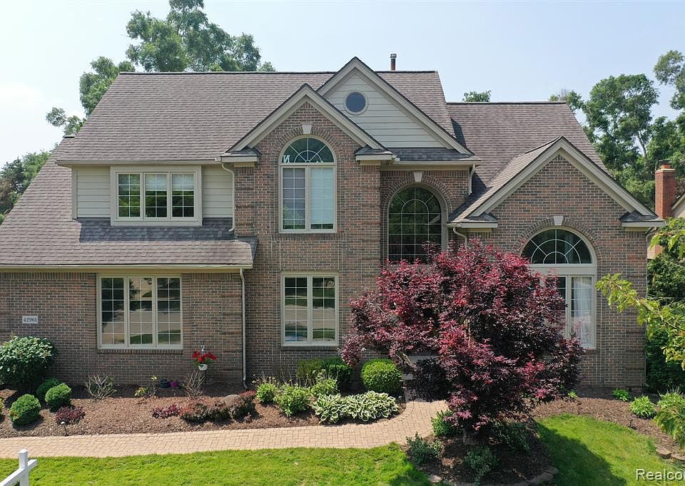 42961 Ashbury Dr, Novi, MI 48375 Zillow