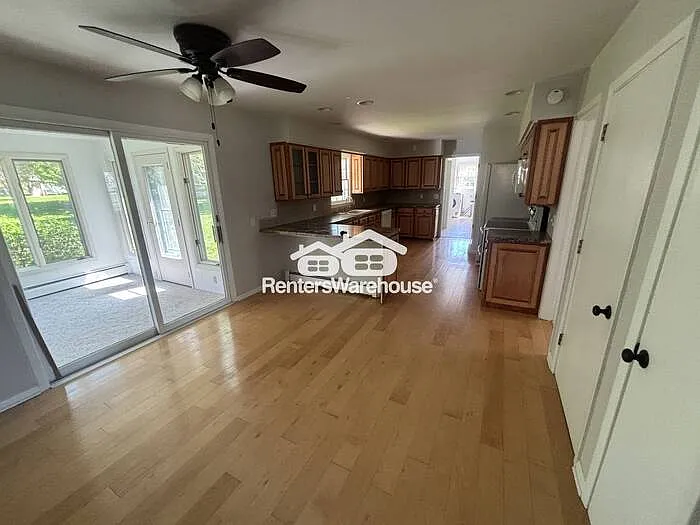 811 Myrtle St — Photo 4