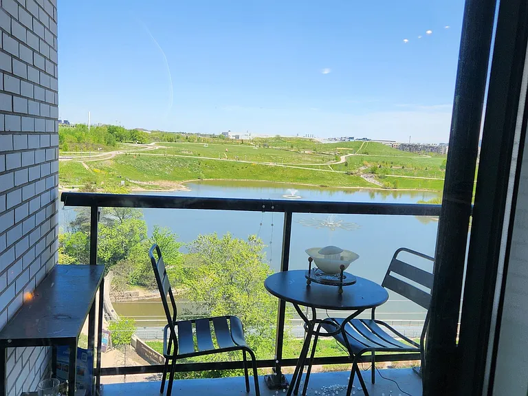 3100 Keele St W #910 — Photo 2