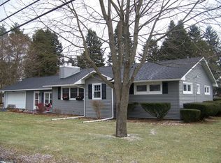 24 Veteran Hill Rd, Horseheads, NY 14845