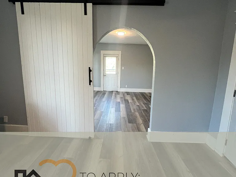 205 S Walters St #3 — Photo 7