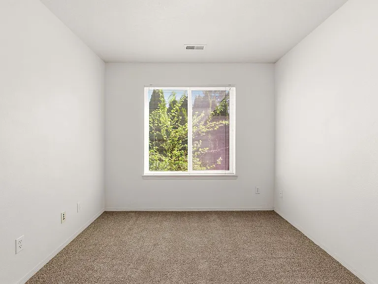 2322 NW 168th Pl — Photo 29