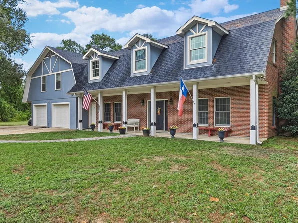 8714 Holly Hills Dr, Tomball, TX 77375